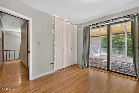 Tiny photo for 1518 Eastgate Road, Toledo, OH 43614 (MLS # 10010401)