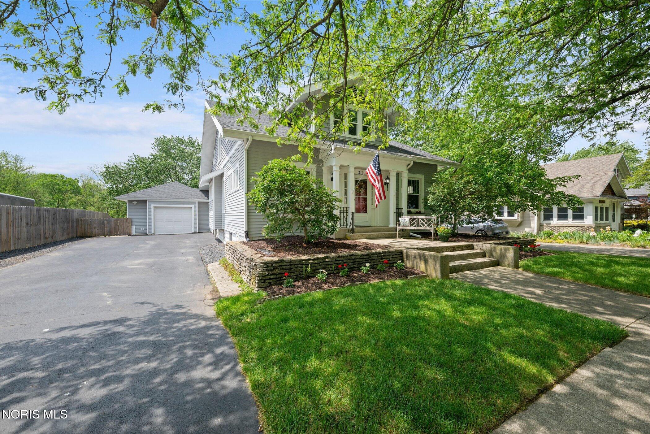 311 N Main St