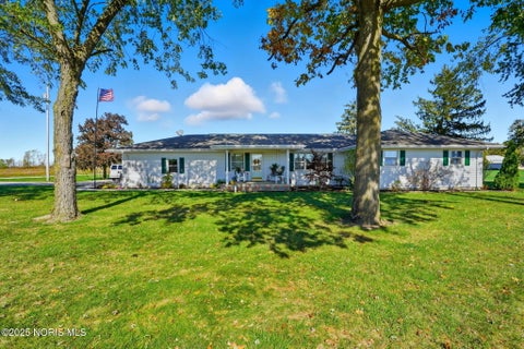 Photo of 17024 E State Route 12, Findlay, OH 45840 (MLS # 10014419)