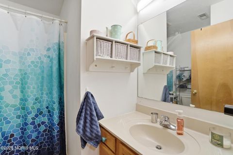 Tiny photo for 331 Chippewa Drive, Ottawa, OH 45875 (MLS # 10001635)