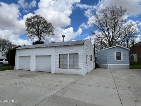 Mobile Home For Sale - 404 N Main Street<br/> Wood County, Bloomdale, OH 44817