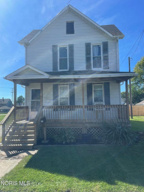 Photo of 205 N Buckeye Street, Bellevue, OH 44811 (MLS # 10013371)