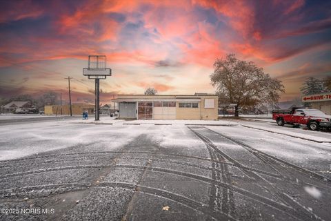 Photo of 4730 N Summit Street, Toledo, OH 43611 (MLS # 10001291)