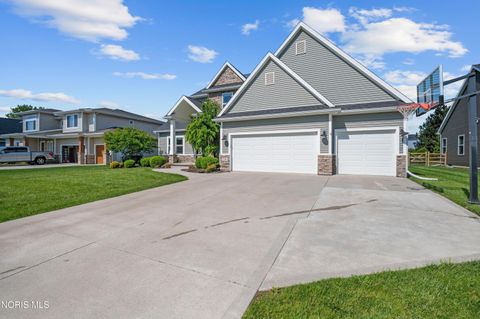 Tiny photo for 714 Delaware Drive, Perrysburg, OH 43551 (MLS # 10007924)