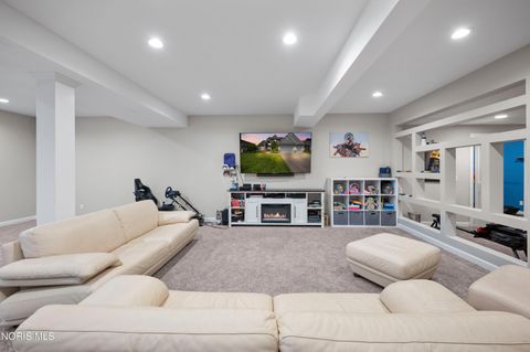 Tiny photo for 714 Delaware Drive, Perrysburg, OH 43551 (MLS # 10007924)