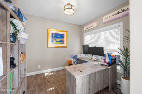 Tiny photo for 714 Delaware Drive, Perrysburg, OH 43551 (MLS # 10007924)