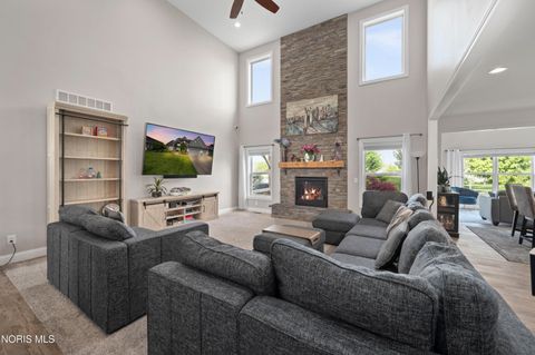 Tiny photo for 714 Delaware Drive, Perrysburg, OH 43551 (MLS # 10007924)