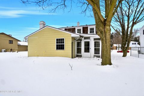 Tiny photo for 1085 Birch Drive, Perrysburg, OH 43551 (MLS # 10003715)