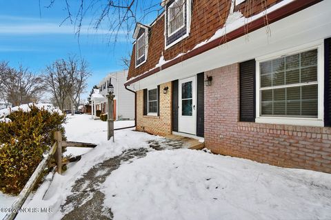 Tiny photo for 1085 Birch Drive, Perrysburg, OH 43551 (MLS # 10003715)