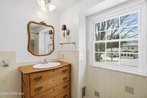 Tiny photo for 1085 Birch Drive, Perrysburg, OH 43551 (MLS # 10003715)