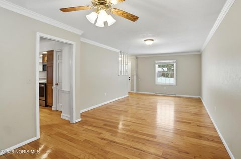 Tiny photo for 1085 Birch Drive, Perrysburg, OH 43551 (MLS # 10003715)