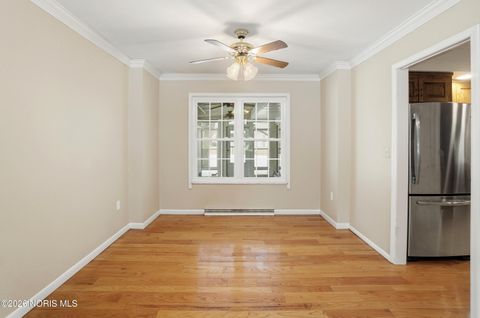 Tiny photo for 1085 Birch Drive, Perrysburg, OH 43551 (MLS # 10003715)