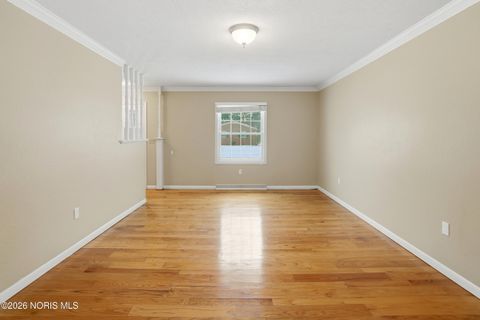 Tiny photo for 1085 Birch Drive, Perrysburg, OH 43551 (MLS # 10003715)