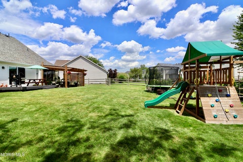 Tiny photo for 7155 E Lake Court, Perrysburg, OH 43551 (MLS # 10009650)