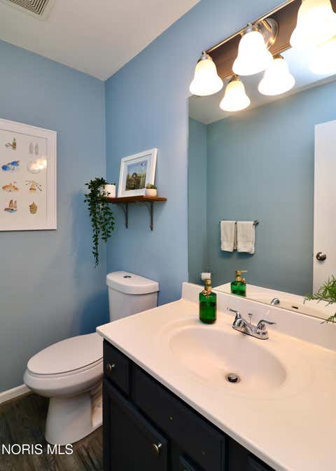 Tiny photo for 7155 E Lake Court, Perrysburg, OH 43551 (MLS # 10009650)