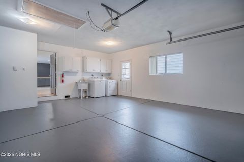 Tiny photo for 1073 Westbrook Drive, Perrysburg, OH 43551 (MLS # 10001771)