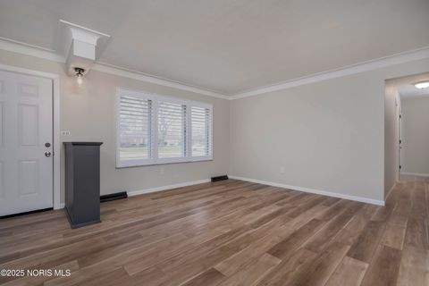 Tiny photo for 1073 Westbrook Drive, Perrysburg, OH 43551 (MLS # 10001771)