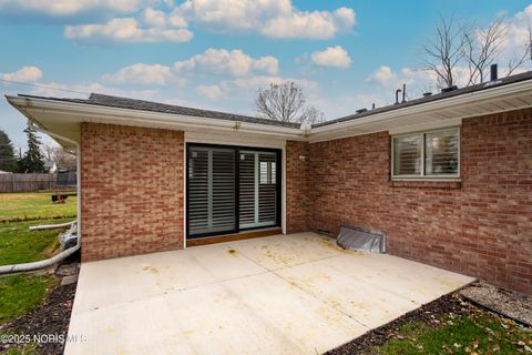 Tiny photo for 1073 Westbrook Drive, Perrysburg, OH 43551 (MLS # 10001771)