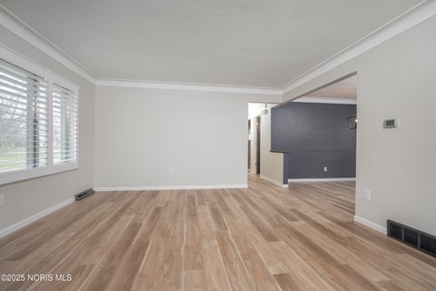 Tiny photo for 1073 Westbrook Drive, Perrysburg, OH 43551 (MLS # 10001771)