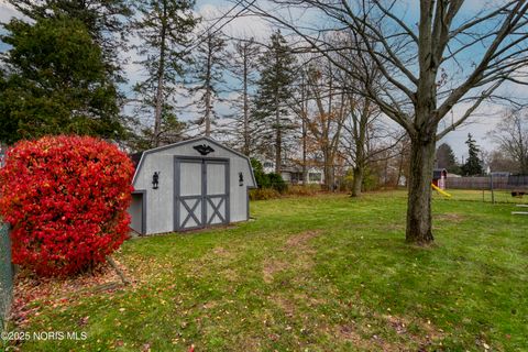 Tiny photo for 1073 Westbrook Drive, Perrysburg, OH 43551 (MLS # 10001771)