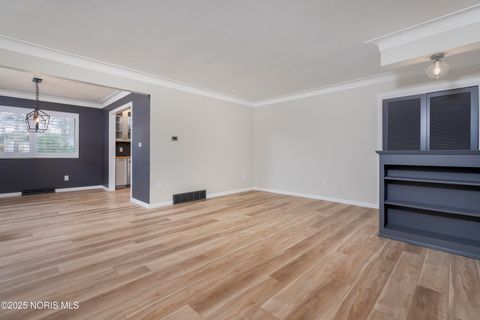 Tiny photo for 1073 Westbrook Drive, Perrysburg, OH 43551 (MLS # 10001771)