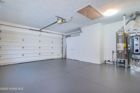 Tiny photo for 1073 Westbrook Drive, Perrysburg, OH 43551 (MLS # 10001771)