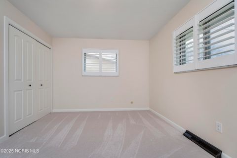 Tiny photo for 1073 Westbrook Drive, Perrysburg, OH 43551 (MLS # 10001771)