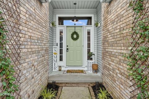Tiny photo for 7187 E Lake Court, Perrysburg, OH 43551 (MLS # 10010161)