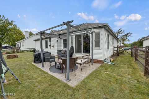 Tiny photo for 7187 E Lake Court, Perrysburg, OH 43551 (MLS # 10010161)