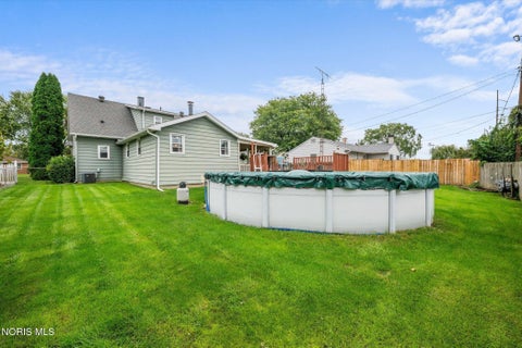 Tiny photo for 3619 Greenlawn Drive, Toledo, OH 43614 (MLS # 10013834)
