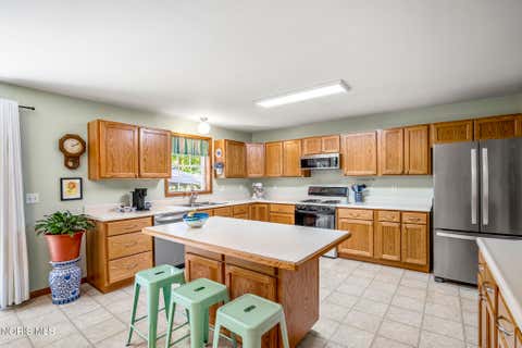 Tiny photo for 1246 Tricia Court, Perrysburg, OH 43551 (MLS # 10010315)