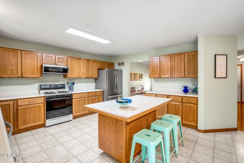 Tiny photo for 1246 Tricia Court, Perrysburg, OH 43551 (MLS # 10010315)