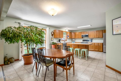 Tiny photo for 1246 Tricia Court, Perrysburg, OH 43551 (MLS # 10010315)