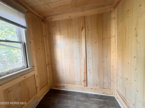 Tiny photo for 834 N Detroit Avenue, Toledo, OH 43607 (MLS # 10000307)
