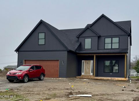 1824 Caleb Court Waterville OH 43566