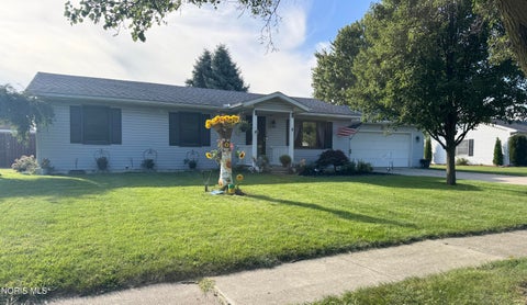 Photo of 2 Meadow Lane Dr, Delta, OH 43515 (MLS # 10013420)