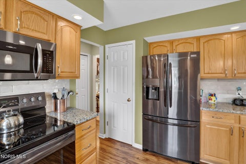 Tiny photo for 4239 E Waterbend Drive, Maumee, OH 43537 (MLS # 10011966)