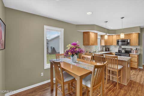 Tiny photo for 4239 E Waterbend Drive, Maumee, OH 43537 (MLS # 10011966)