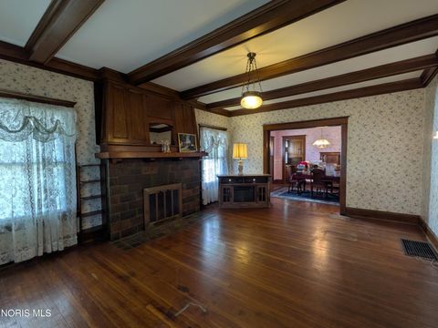 Tiny photo for 207 Jefferson Avenue, Defiance, OH 43512 (MLS # 10004931)