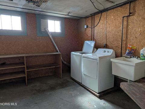 Tiny photo for 207 Jefferson Avenue, Defiance, OH 43512 (MLS # 10004931)