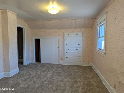 Tiny photo for 207 Jefferson Avenue, Defiance, OH 43512 (MLS # 10004931)