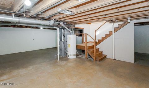 Tiny photo for 1237 Sutton Place, Perrysburg, OH 43551 (MLS # 10004186)