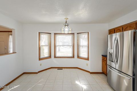 Tiny photo for 1237 Sutton Place, Perrysburg, OH 43551 (MLS # 10004186)