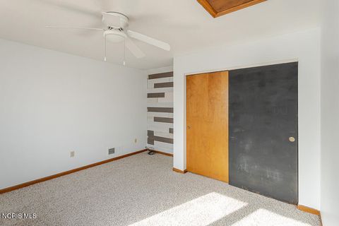 Tiny photo for 1237 Sutton Place, Perrysburg, OH 43551 (MLS # 10004186)