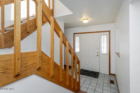 Tiny photo for 1237 Sutton Place, Perrysburg, OH 43551 (MLS # 10004186)