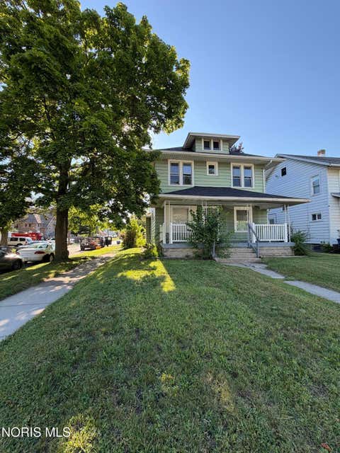Homes For Sale - 701 Brighton Avenue<br/> Toledo, OH 43609