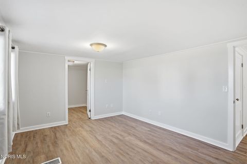 Tiny photo for 810 Mcconnell Street, Findlay, OH 45840 (MLS # 10004604)