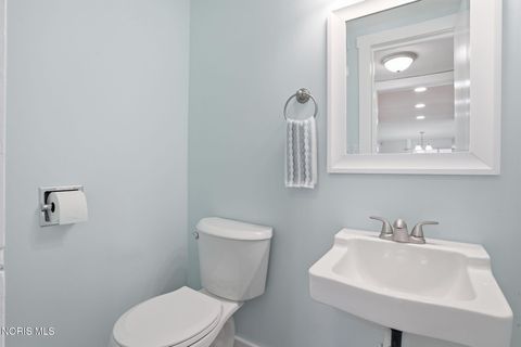 Tiny photo for 810 Mcconnell Street, Findlay, OH 45840 (MLS # 10004604)