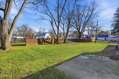 Tiny photo for 810 Mcconnell Street, Findlay, OH 45840 (MLS # 10004604)