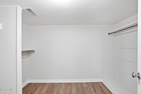 Tiny photo for 810 Mcconnell Street, Findlay, OH 45840 (MLS # 10004604)